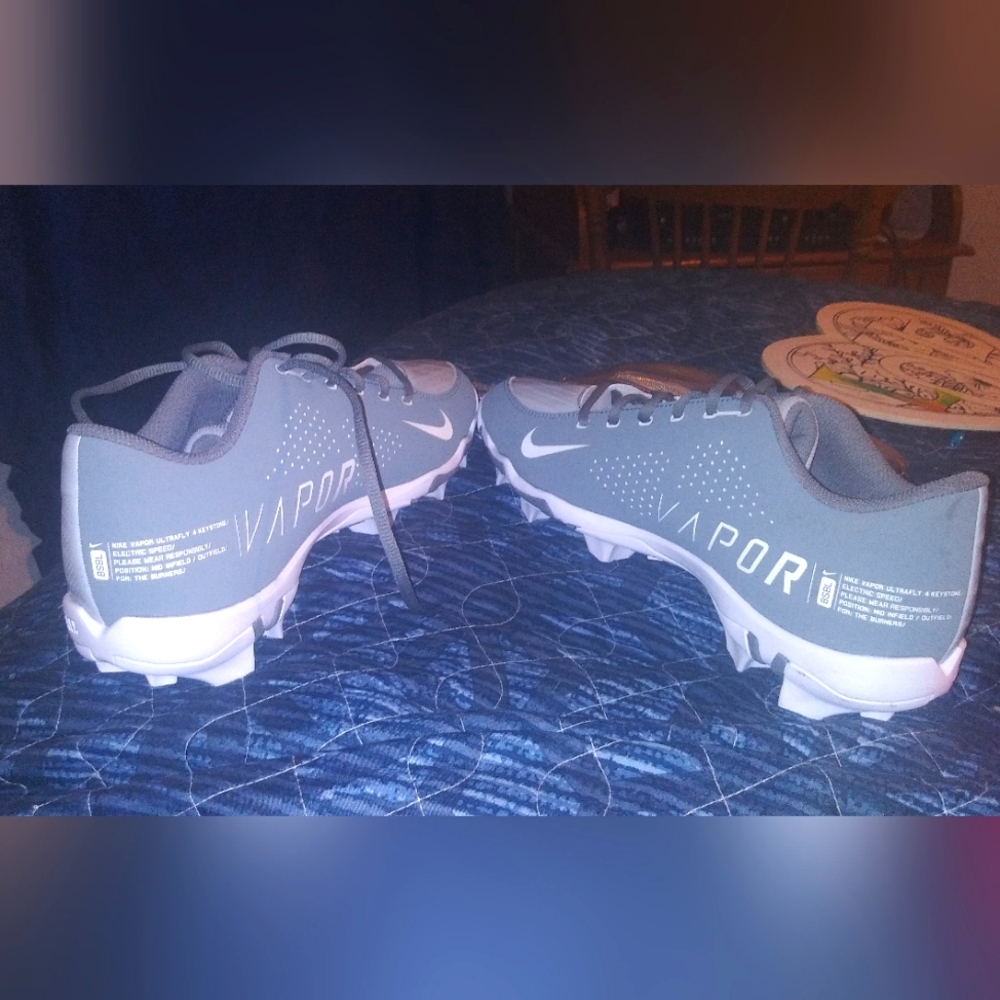 Nike vapor cleats